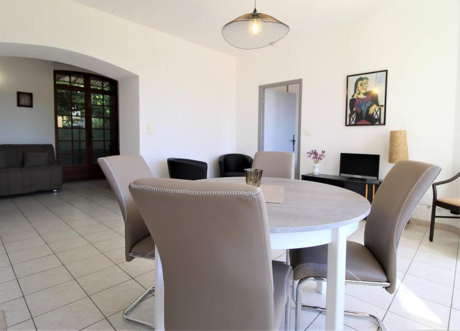 La Petite Venise Apartment Гударг Екстериор снимка